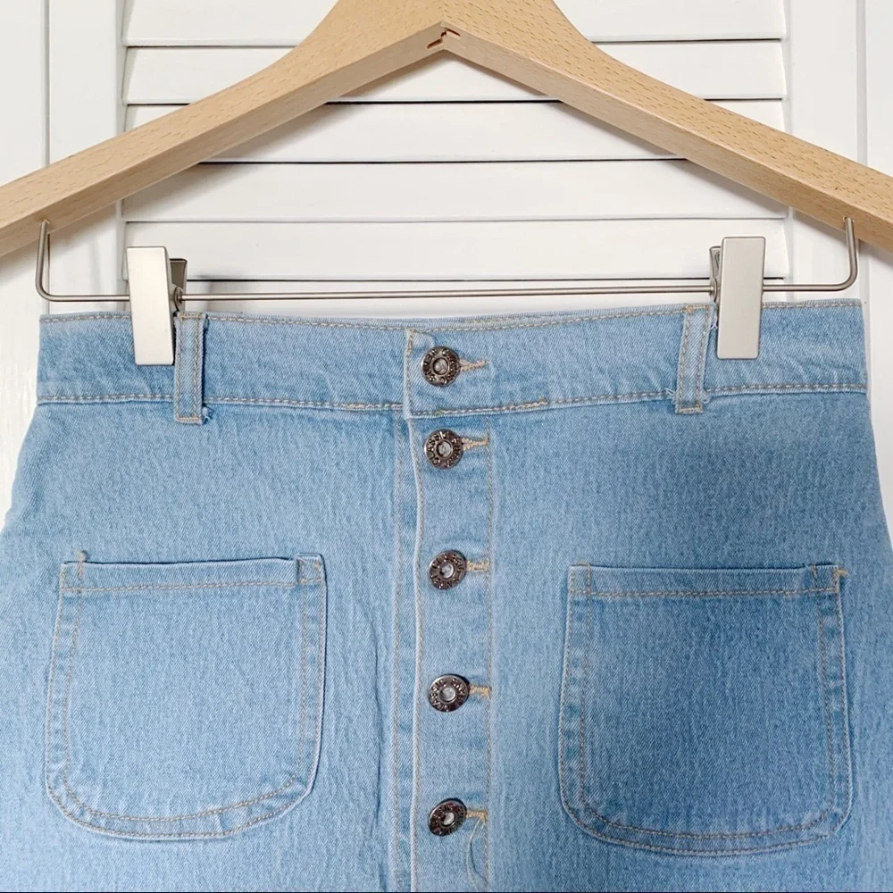 High‎ Rise Light Wash Denim Mini Skirt M​​​​​​​​​​​​​​​​​​​​​​​​​​​​​​